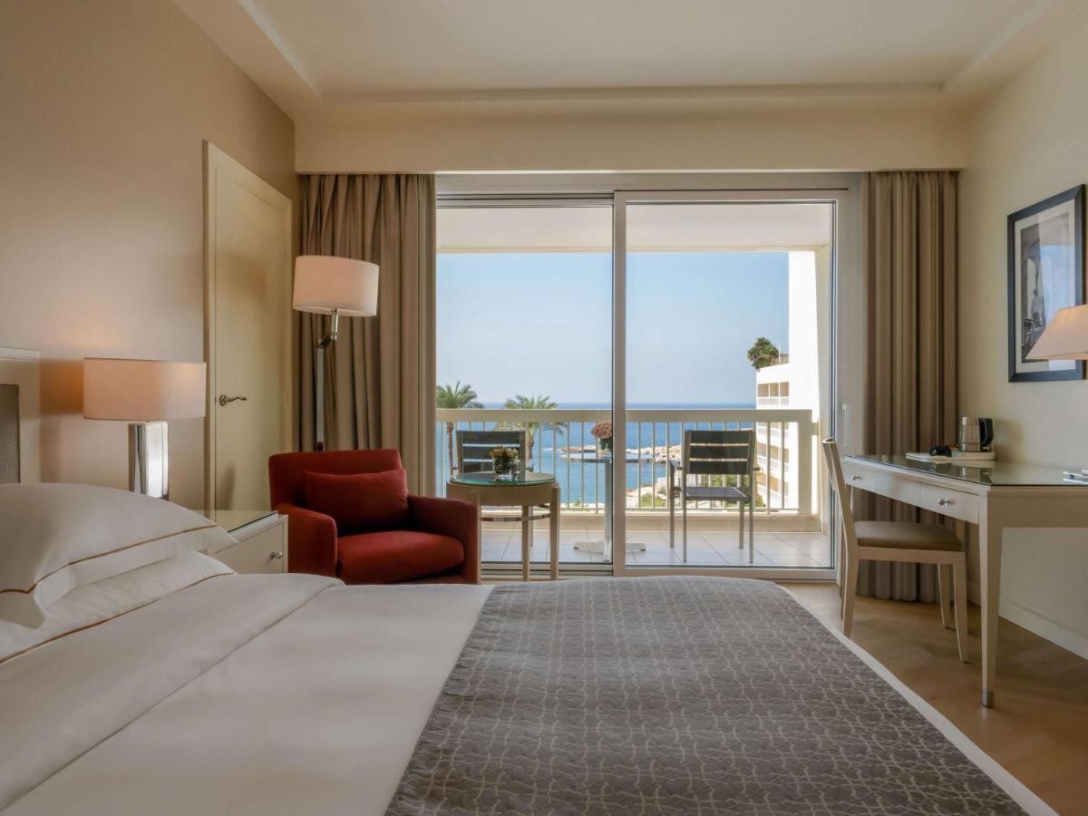 Moevenpick Hotel Бейрут Екстер'єр фото