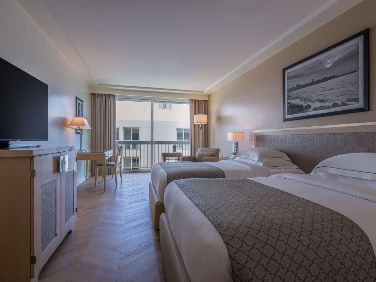 Moevenpick Hotel Бейрут Екстер'єр фото