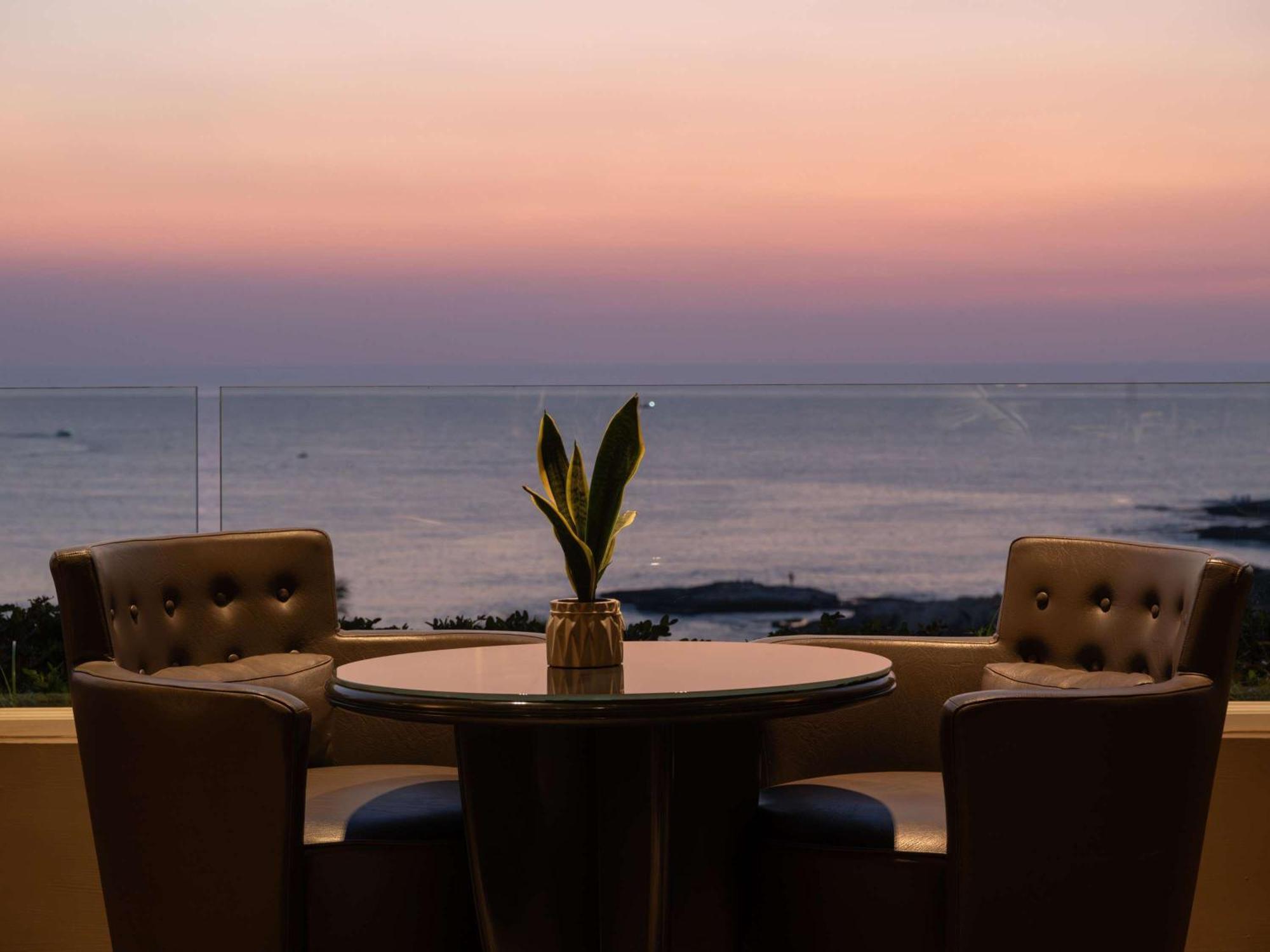 Moevenpick Hotel Бейрут Екстер'єр фото