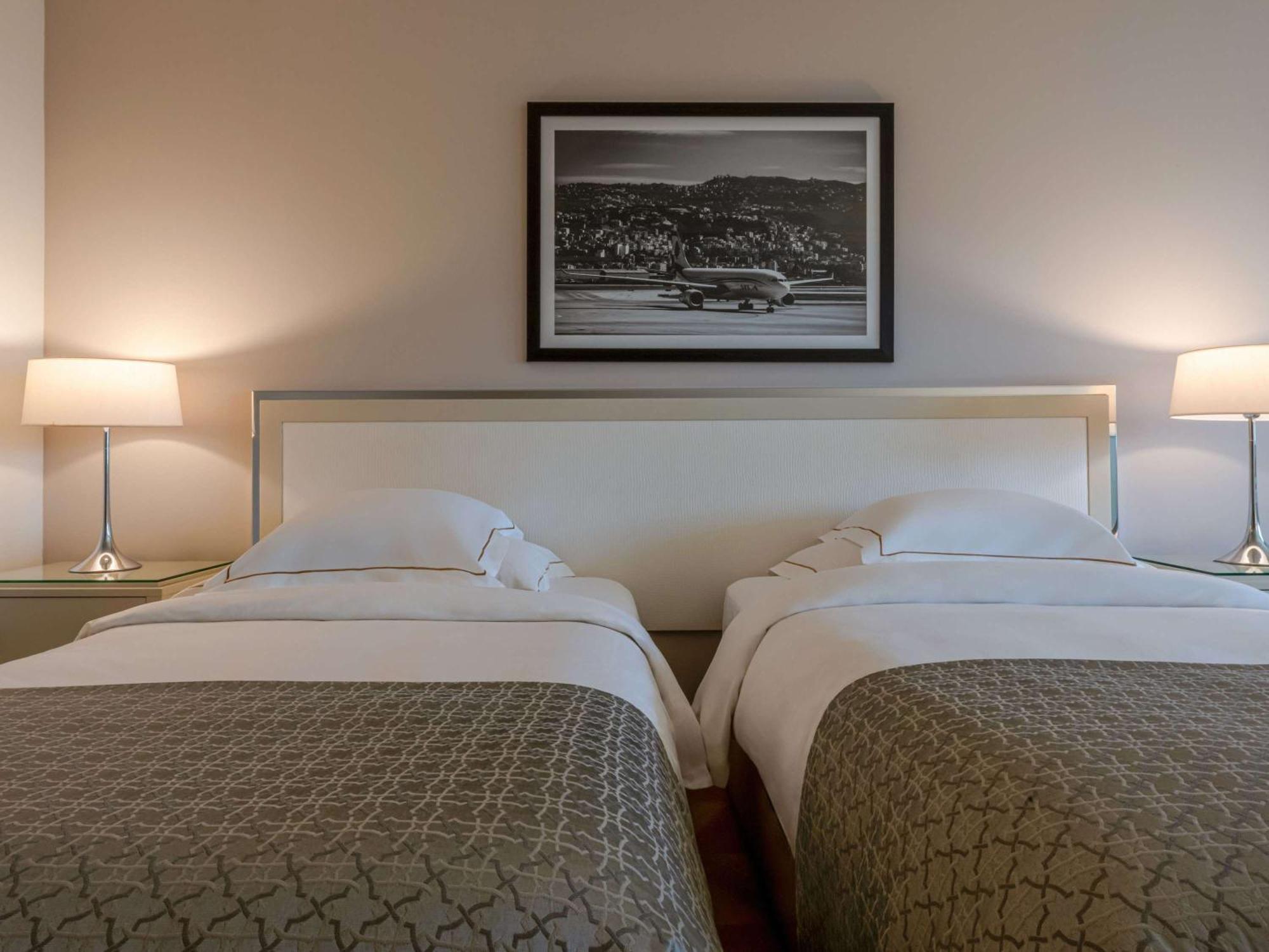 Moevenpick Hotel Бейрут Екстер'єр фото