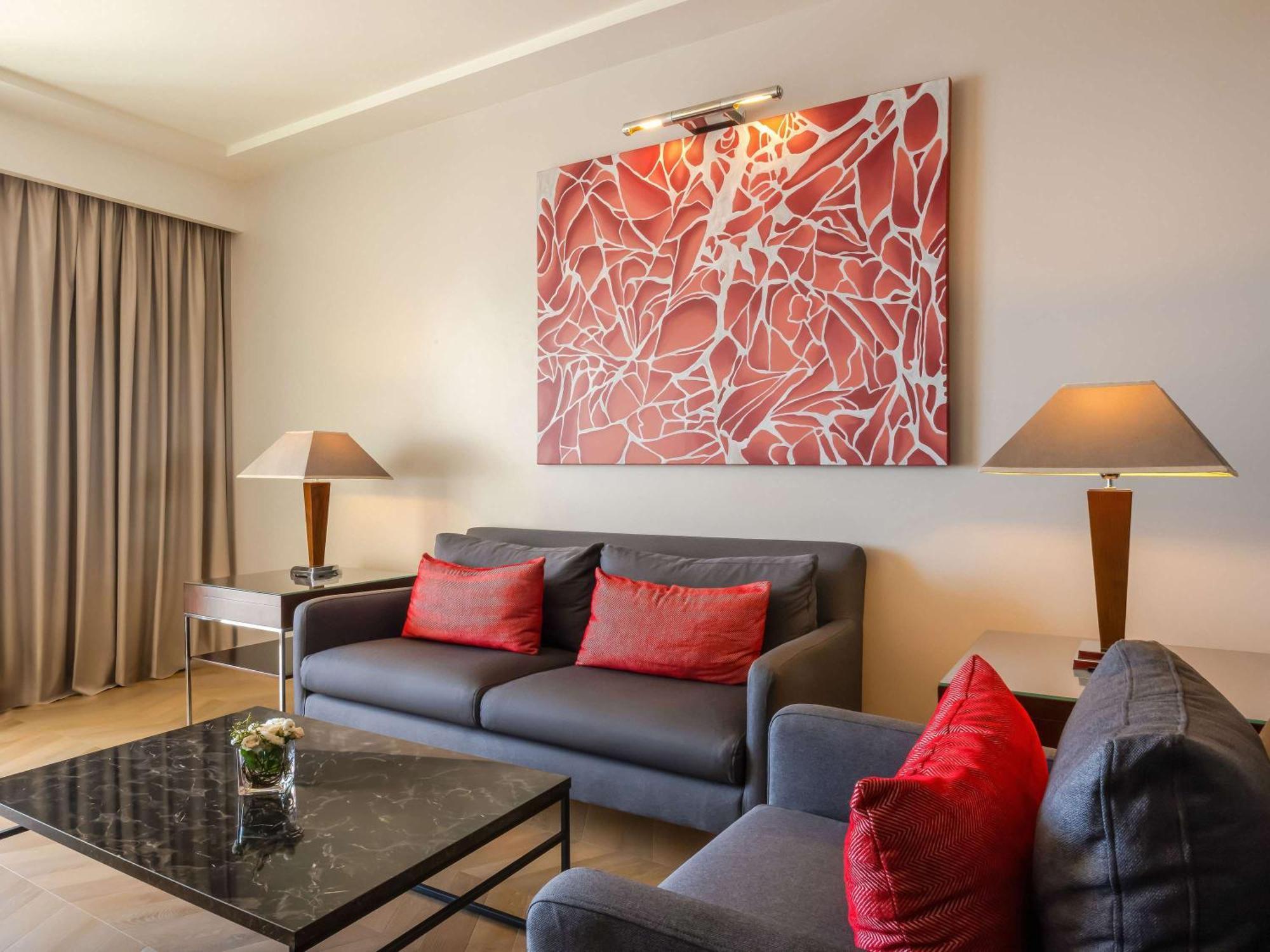 Moevenpick Hotel Бейрут Екстер'єр фото