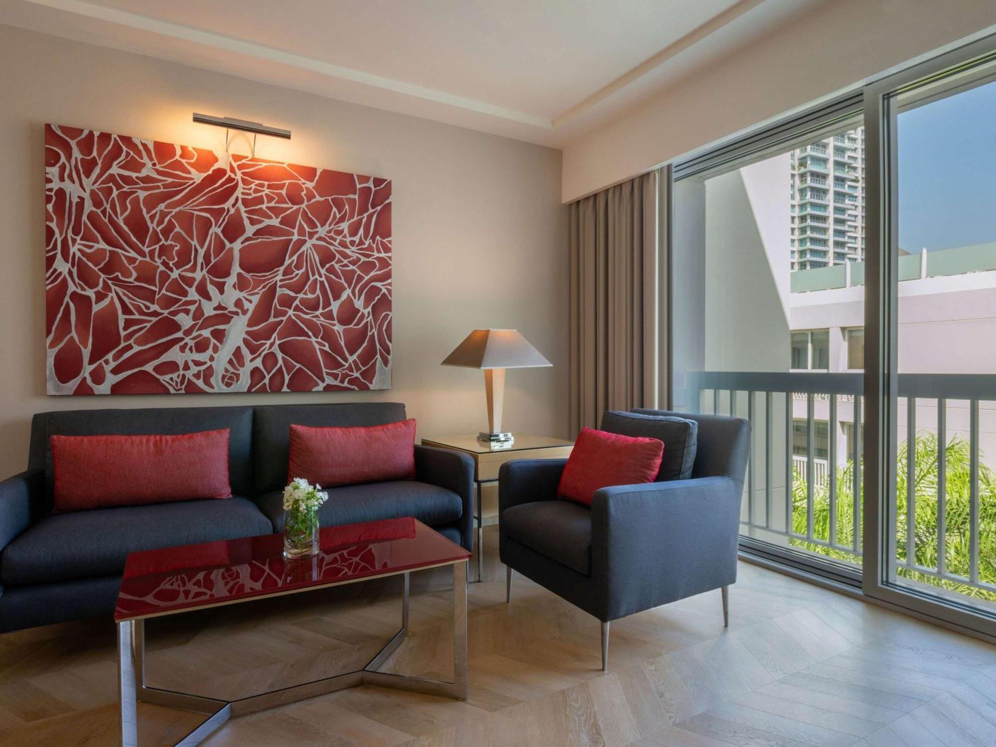 Moevenpick Hotel Бейрут Екстер'єр фото